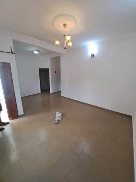 Studio moderne à louer à Maetur Biteng