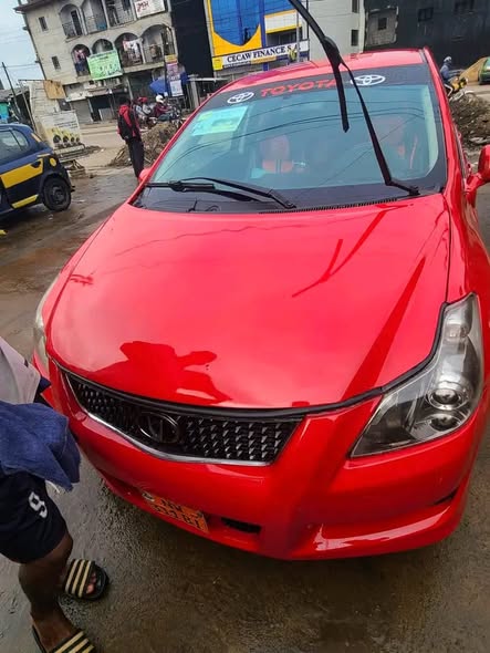 TOYOTA BLADE 2008 EN VENTE – URGENCE ABSOLUE