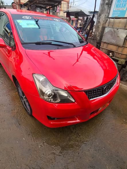 TOYOTA BLADE 2008 EN VENTE – URGENCE ABSOLUE