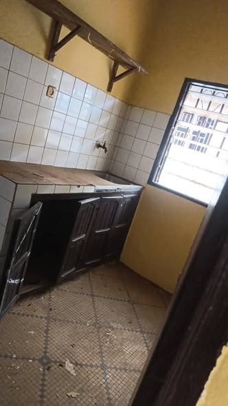 Studio moderne à louer à Bafoussam