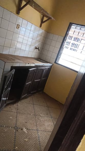 Studio moderne à louer à Bafoussam