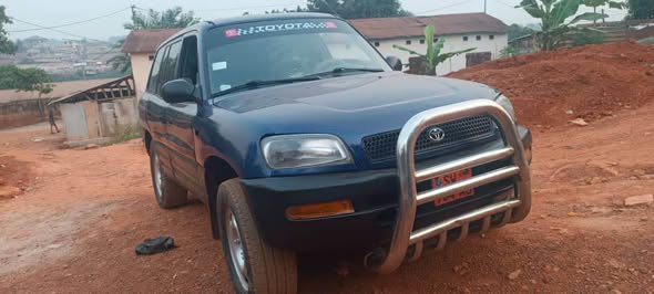 Rav4 ancien modèle à vendre