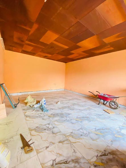 Maison individuelle à louer à Biyem Assi