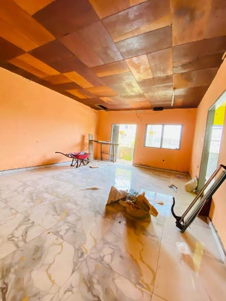 Maison individuelle à louer à Biyem Assi