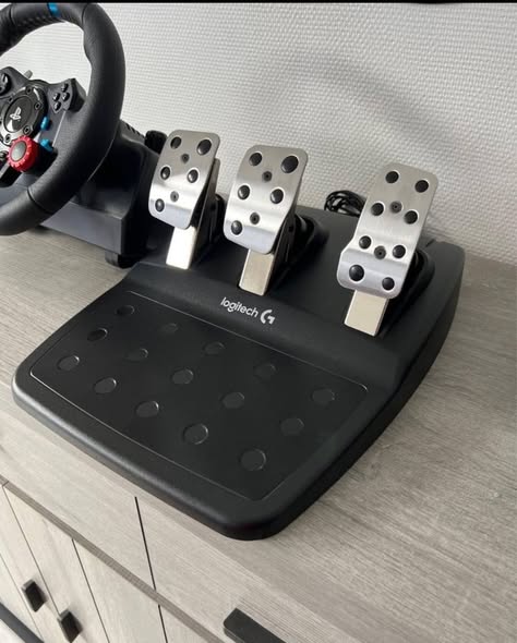 Logitech G29 + pedalier