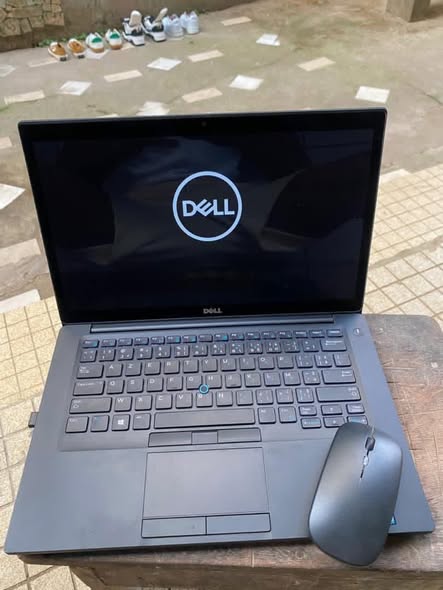 LAPTOP DELL CORE I5 DE 8EME GÉNÉRATION