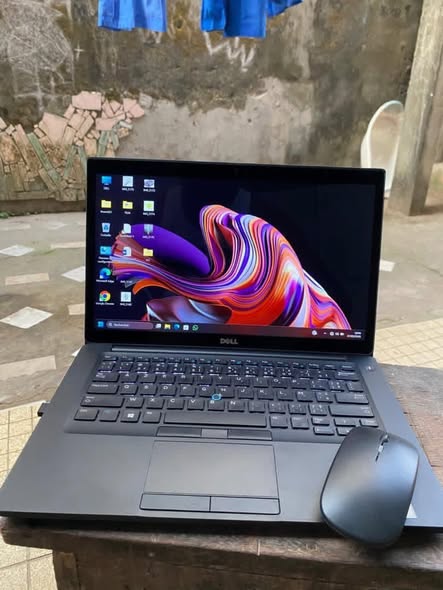 LAPTOP DELL CORE I5 DE 8EME GÉNÉRATION