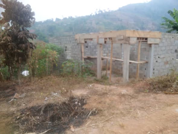 Terrains titrés à vendre à Yaoundé