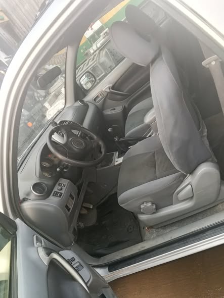 RAV 4 2003 à vendre