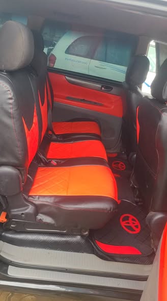 Location Avensis Verso 7 places