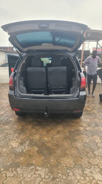 Location Avensis Verso 7 places
