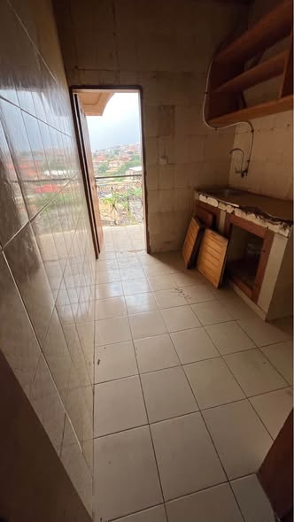 Appartement moderne à louer à Tradex Emana