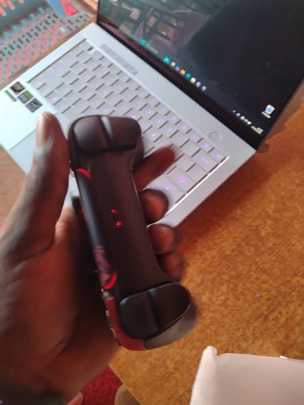 Manette PS5 neuve et scellée