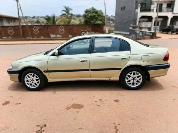 Toyota Avensis berline à vendre