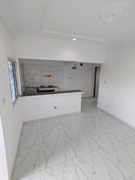 Studio à louer à Odza