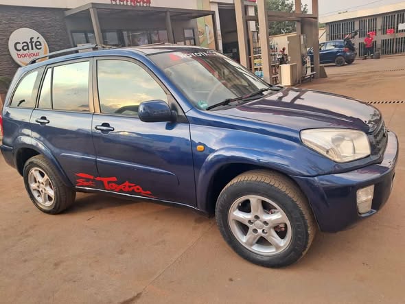 TOYOTA RAV4 2003 à vendre