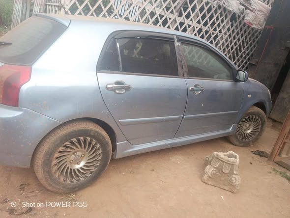 TOYOTA RUNX 2006 à vendre