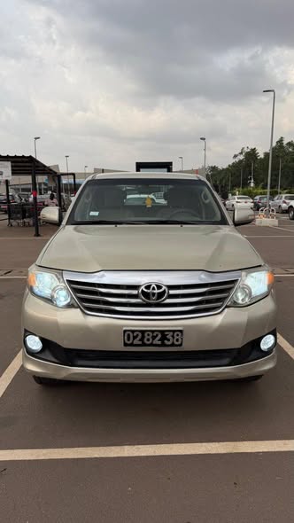 TOYOTA FORTUNER AWD 2013 2014