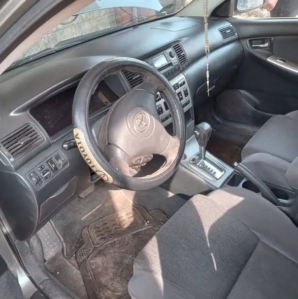 Toyota 115 année 2005 à vendre