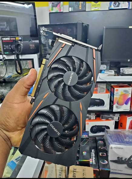 4Go GDDR5 Alimentable 8pin