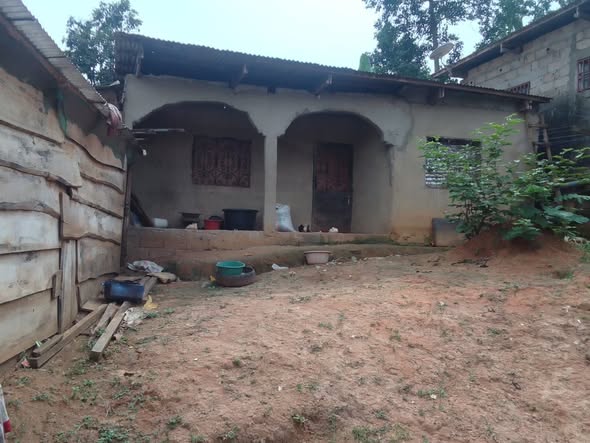 URGENT maison à vendre à nkoabang