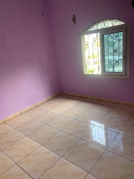 Appartement moderne à louer à Beedi Charly