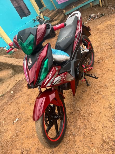 Scooter follow me 125 super puissant