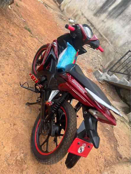 Scooter follow me 125 super puissant