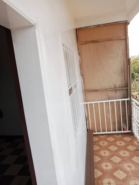 Chambre moderne à louer à Essos