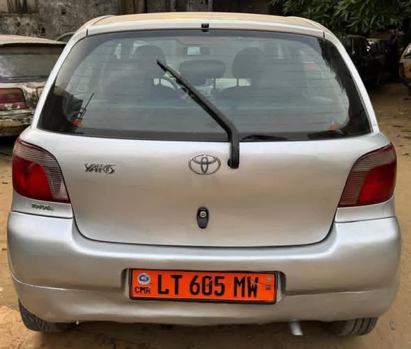 YARIS 2002 MANUELLE