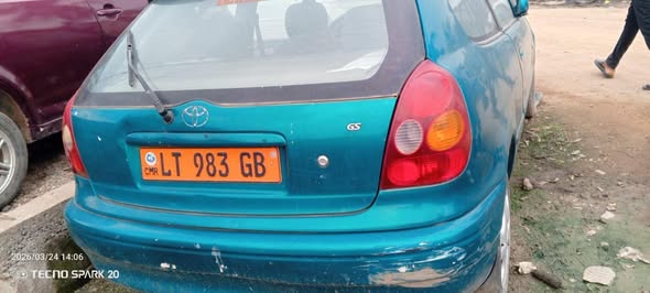 Cho cho Corolla E110 à vendre