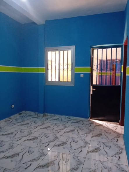 Studio moderne nouvellement construit