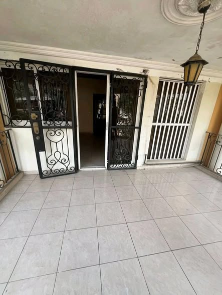 Magnifique duplex à louer à Logpom Bassong