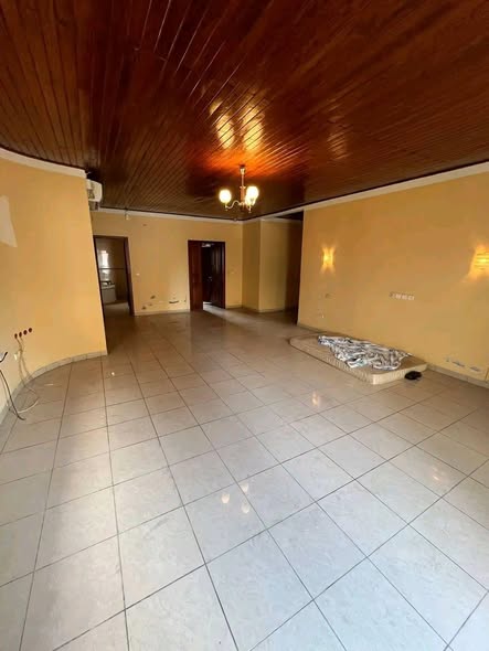 Magnifique duplex à louer à Logpom Bassong