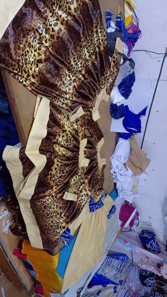 Vêtements traditionnels pour enfants