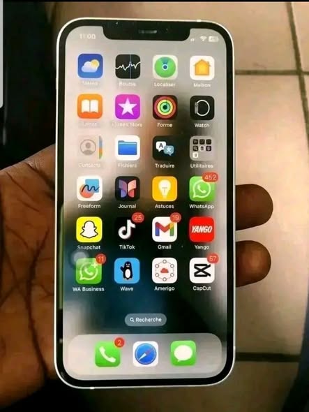 iPhone 12 simple à vendre