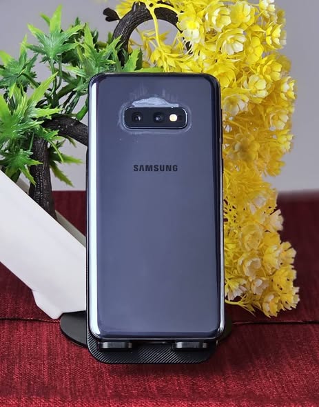 Samsung Galaxy S10e for sale