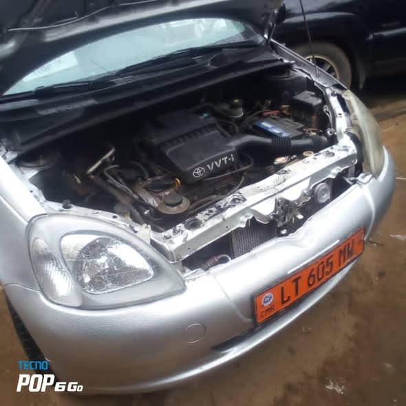 Yaris 2002 à vendre