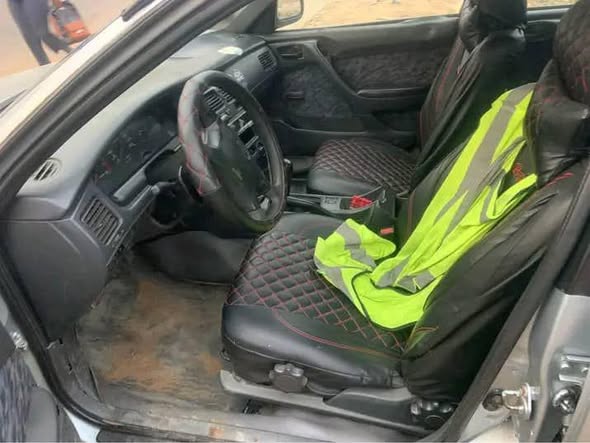 Toyota Carina e à vendre à Douala