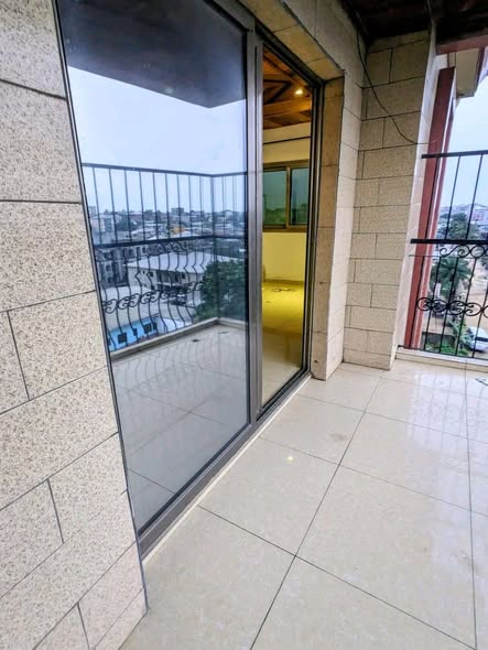 Appartement disponible à logpom