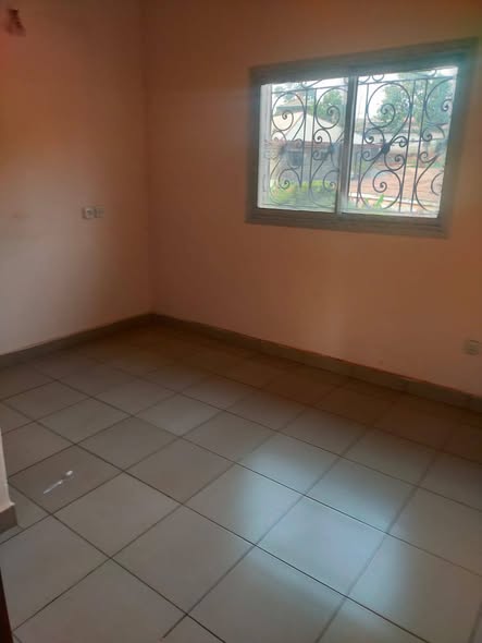 Studio moderne à louer