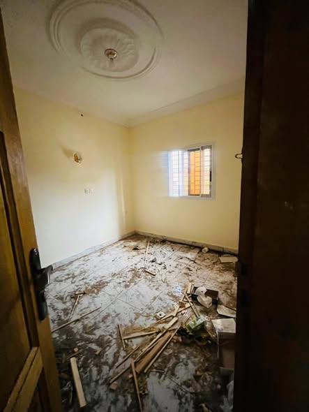 Studios modernes à louer à Biyemassi
