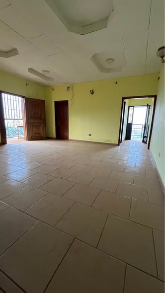Appartement moderne à louer à Tradex Emana