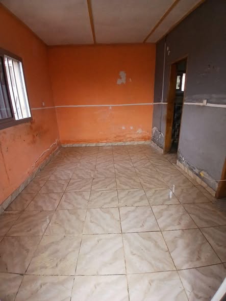 Chambre moderne à louer à Yaoundé