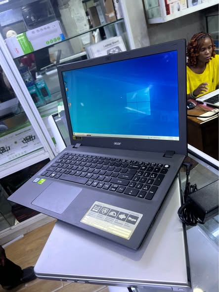 Laptop ACER core i5 6TH