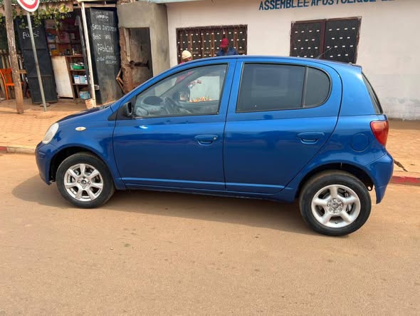 TOYOTA YARIS MOTEUR VVTI ESSENCE