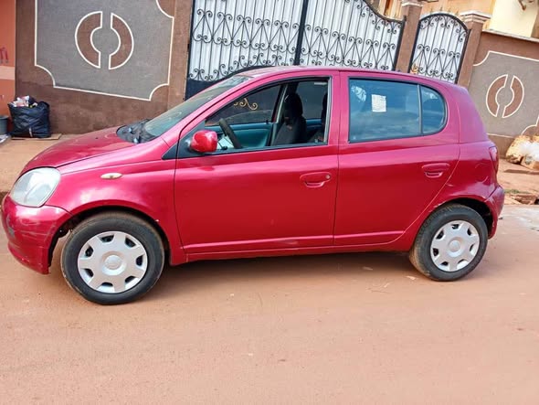 Toyota Yaris 2002 à vendre à Yaoundé