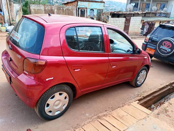 Toyota Yaris 2002 à vendre à Yaoundé