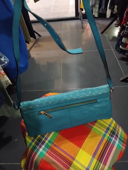 Pochettes et petit sacs pour réception