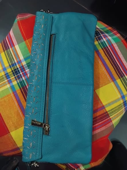 Pochettes et petit sacs pour réception